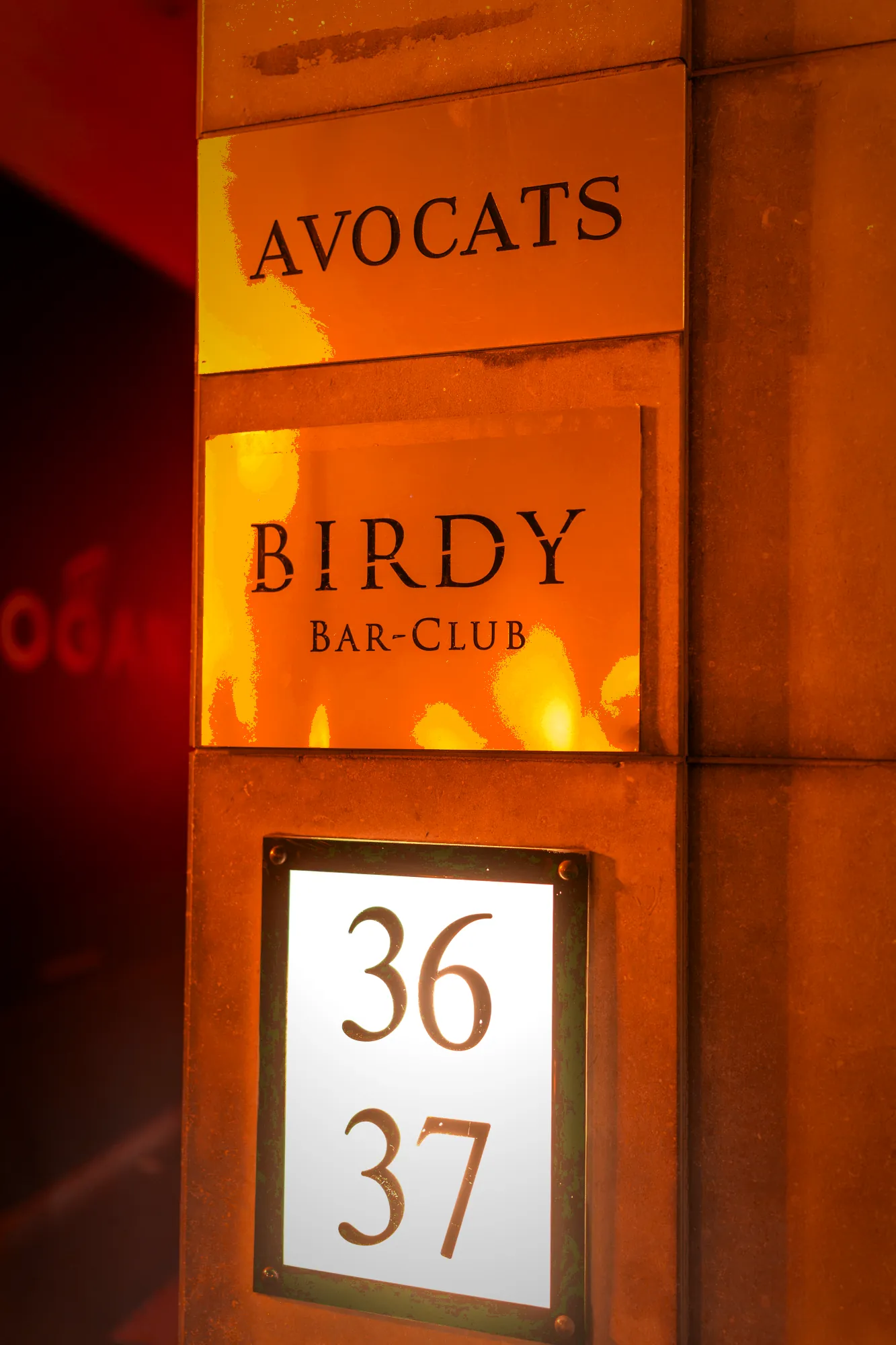 Birdy Bar-Club brass plaque at 36/37 Boulevard de Waterloo, Brussels